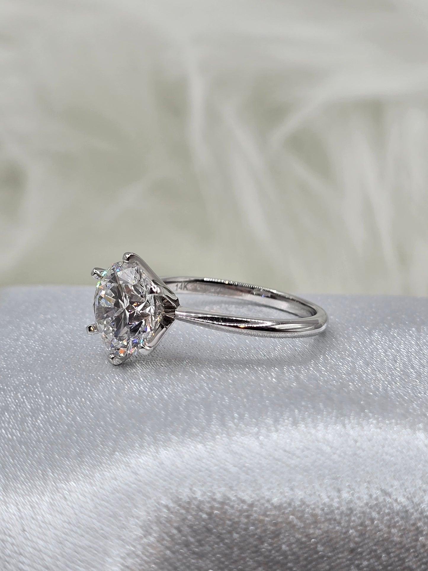 3.14 Ct E/VS1 Round Ideal Cut Lab Diamond Solitaire Engagement Ring in 14K White Gold - IGI Certified
