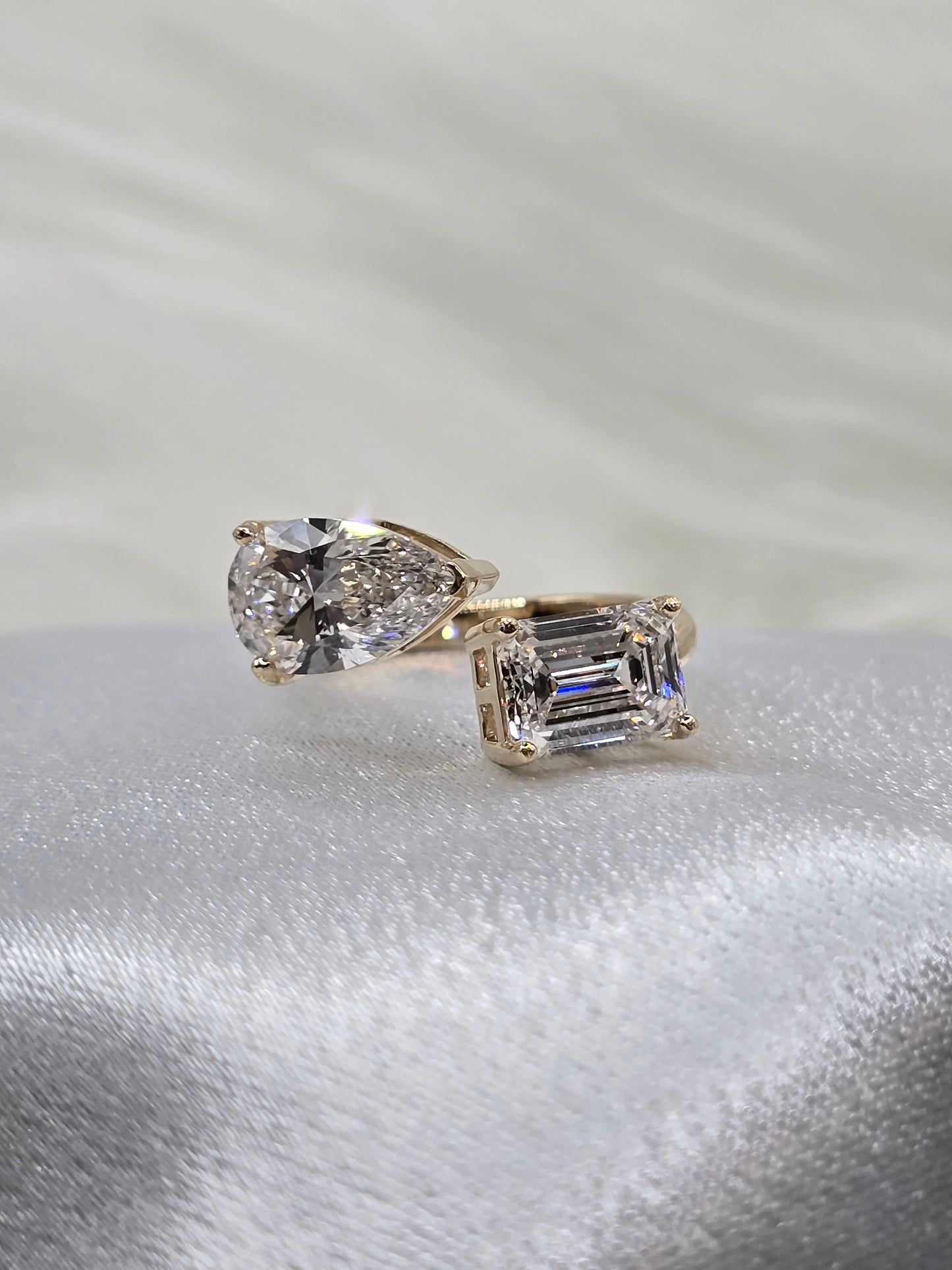 4 CTW Lab Diamond Toi Et Moi Bypass Ring in 14K Yellow Gold - IGI Certified