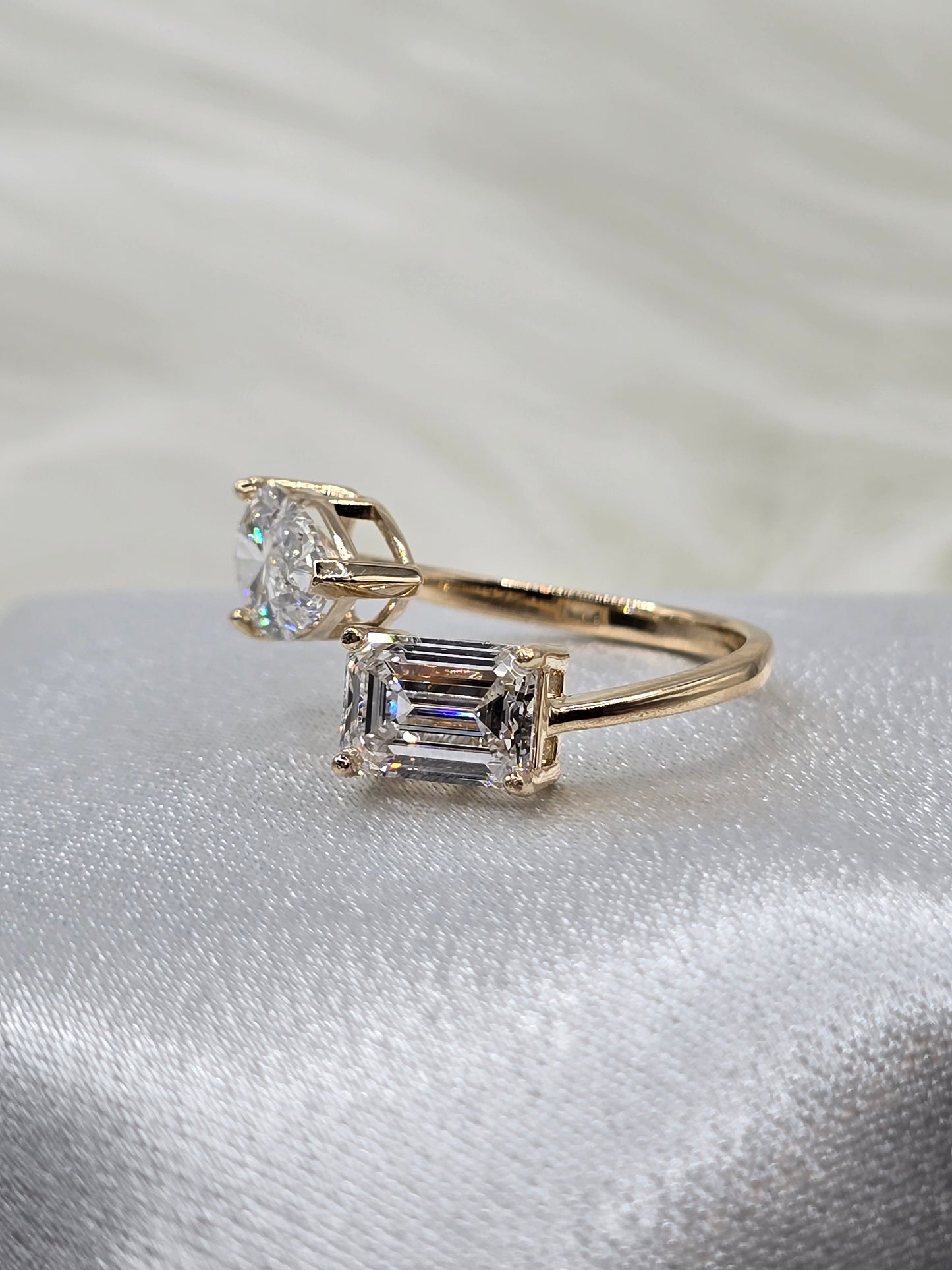 4 CTW Lab Diamond Toi Et Moi Bypass Ring in 14K Yellow Gold - IGI Certified