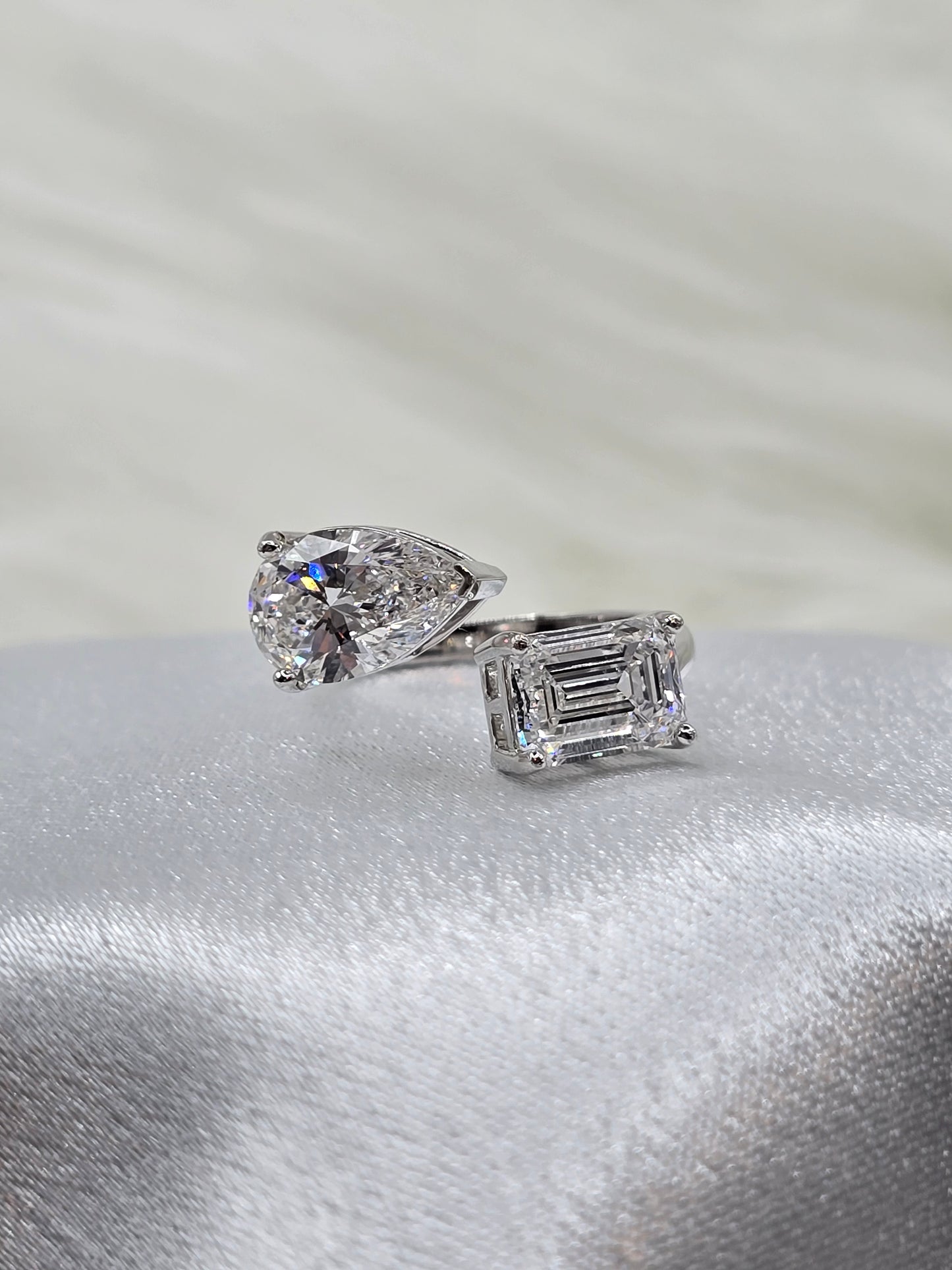 4 CTW Toi Et Moi Lab Diamond (E/VS) Bypass Ring in 14K White Gold - IGI Certified