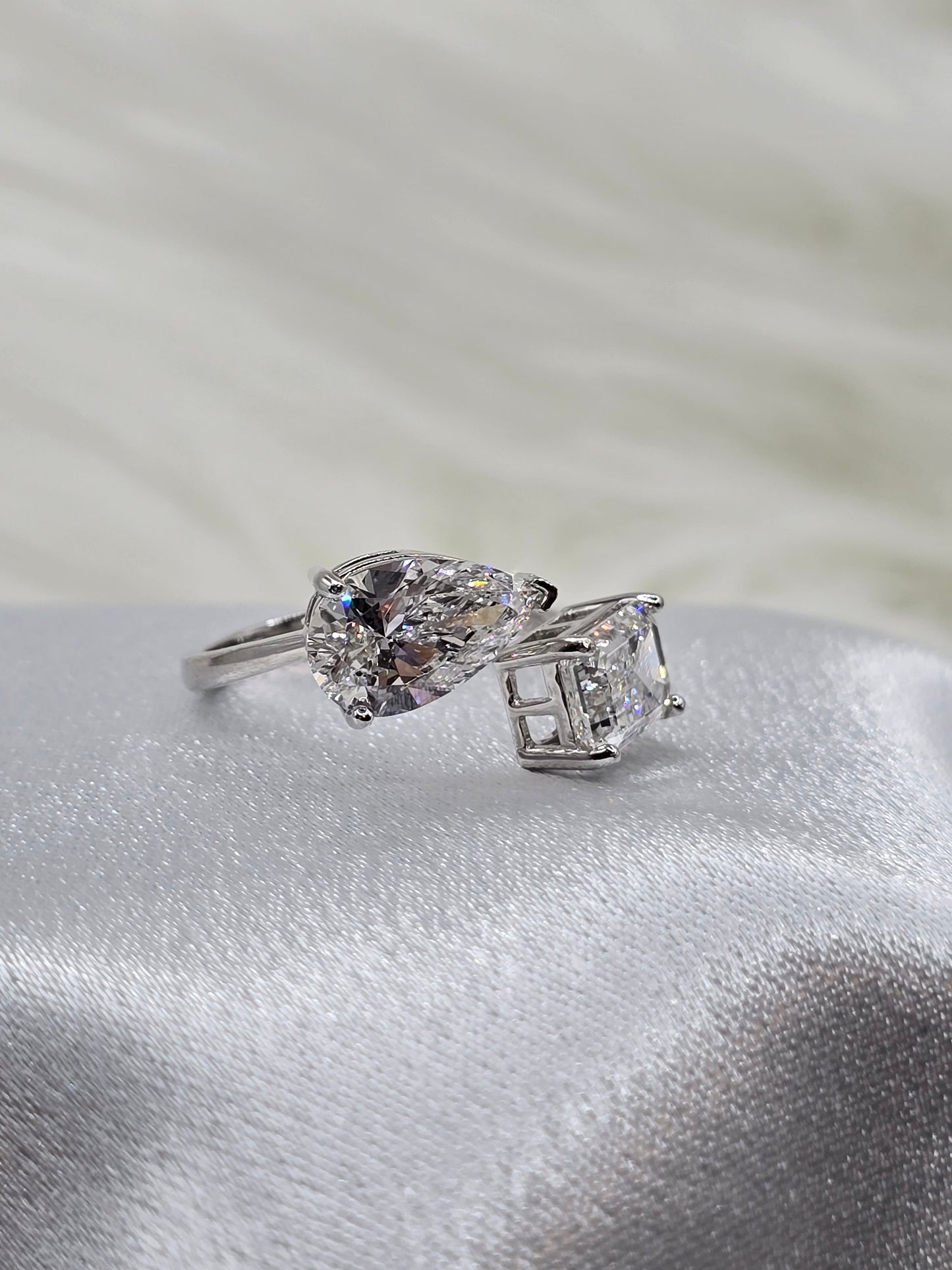 4 CTW Toi Et Moi Lab Diamond (E/VS) Bypass Ring in 14K White Gold - IGI Certified