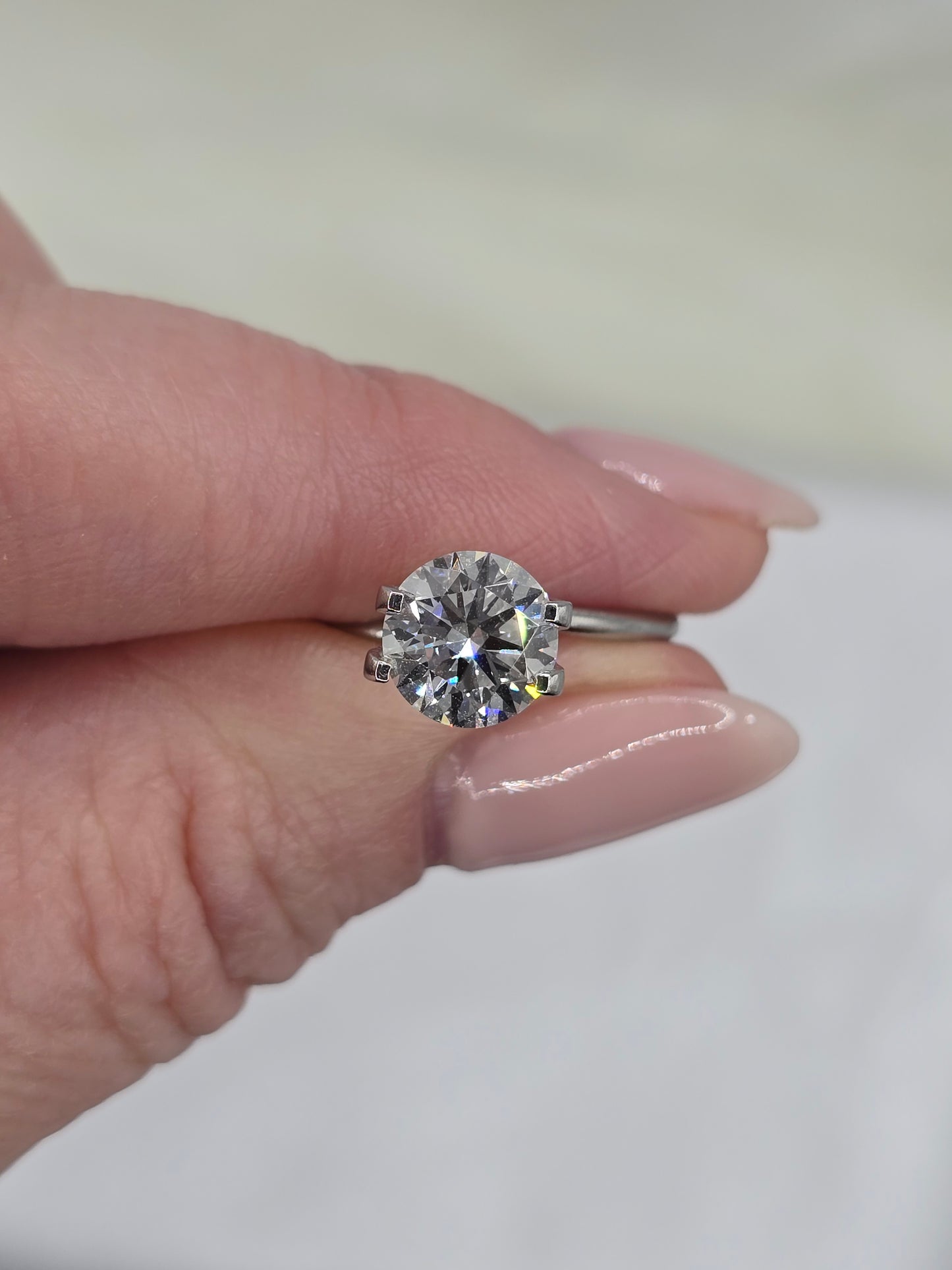 Loose 1.57 Ct D/VVS2 Ideal Cut Round Lab Diamond - IGI Certified