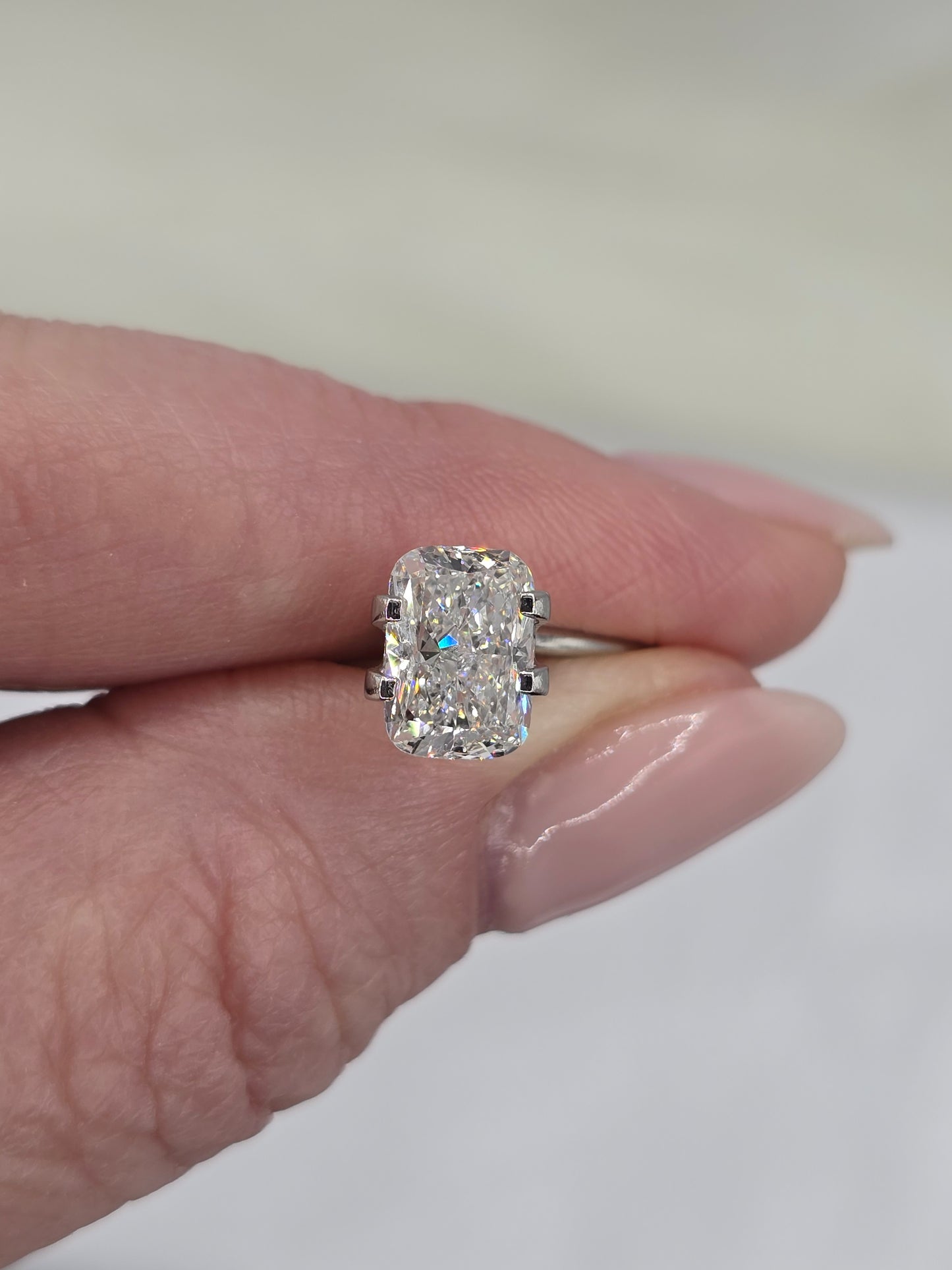 Loose 1.55 Ct F/VVS2 Elongated Cushion Lab Diamond - IGI Certified