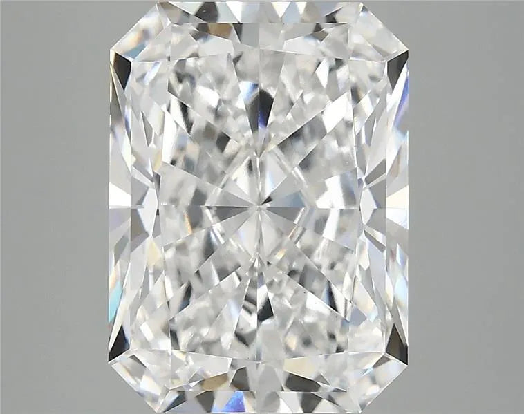 5.00ct Radiant Lab Grown Diamond (Colour E, Clarity VS1, IGI Certified)