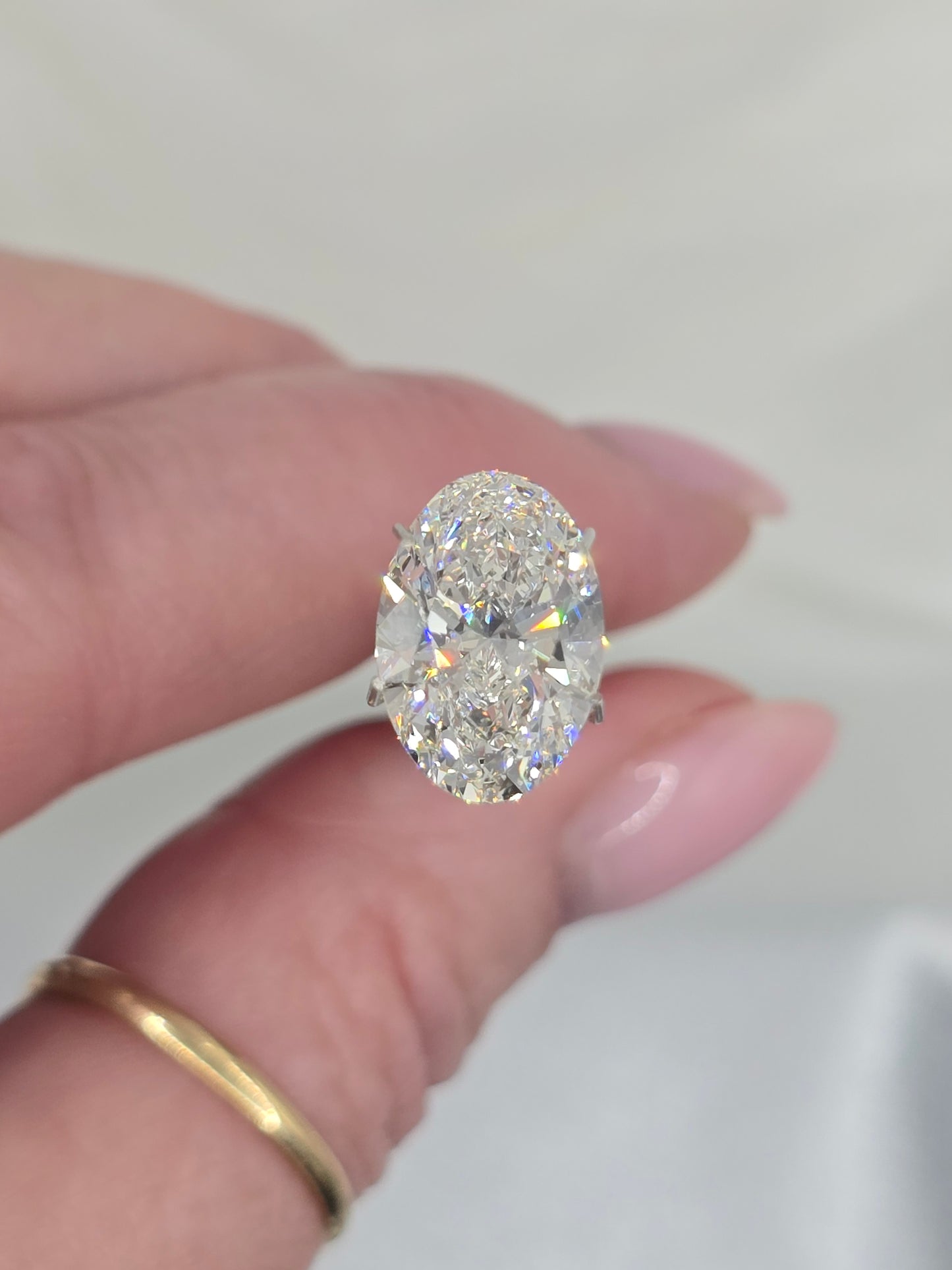 Loose 4.01 Ct F/VS1 Oval Lab Diamond - IGI Certified
