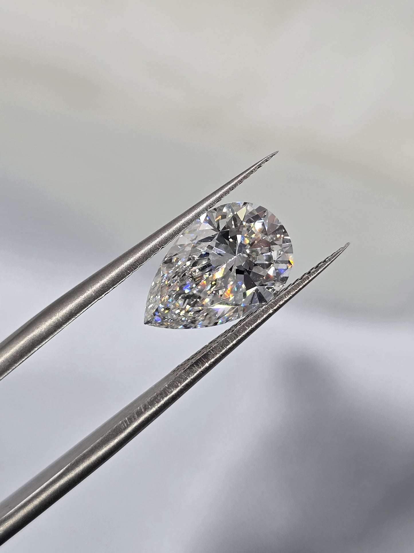 Loose 3.00 Ct F/VVS2 Pear Lab Diamond - IGI Certified