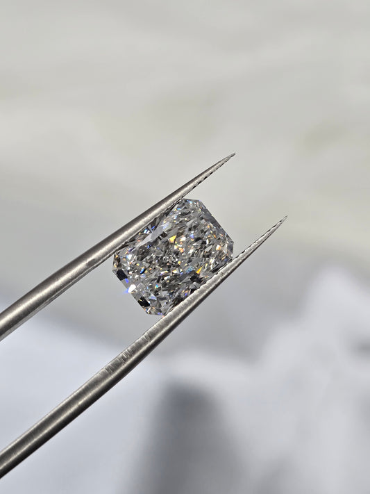 Loose 3.07 Ct E/VS1 Radiant Cut Lab Grown Diamond - IGI Certified