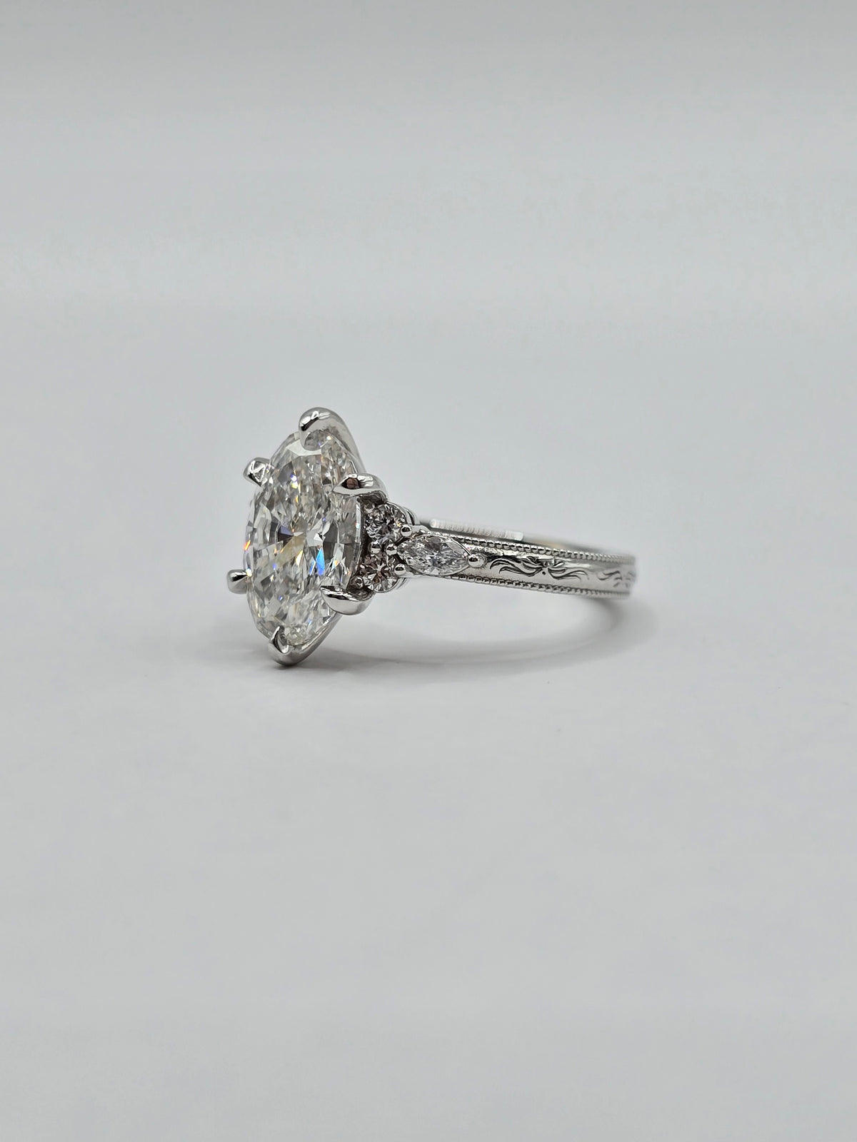 10KW Custom "Camellia" Eng Ring 2.50 ct E/VS1 Oval Lab Diamond - IGI Certified