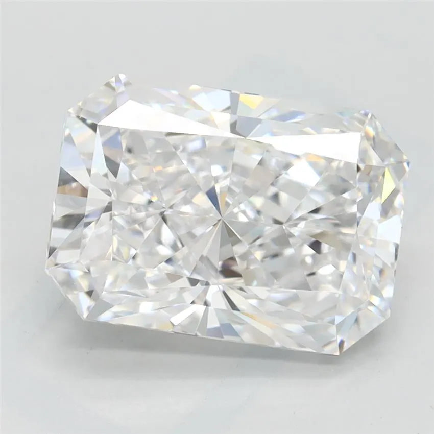 3.20ct Radiant Lab Grown Diamond (Colour D, Clarity IF, IGI Certified)