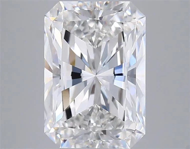 4.05ct Radiant Lab Grown Diamond (Colour F, Clarity VVS1, IGI Certified)