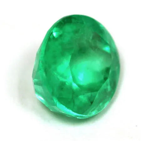 4.39ct Oval Natural Emerald (Colour Green, Clarity Slightly Included, Cut Faceted)