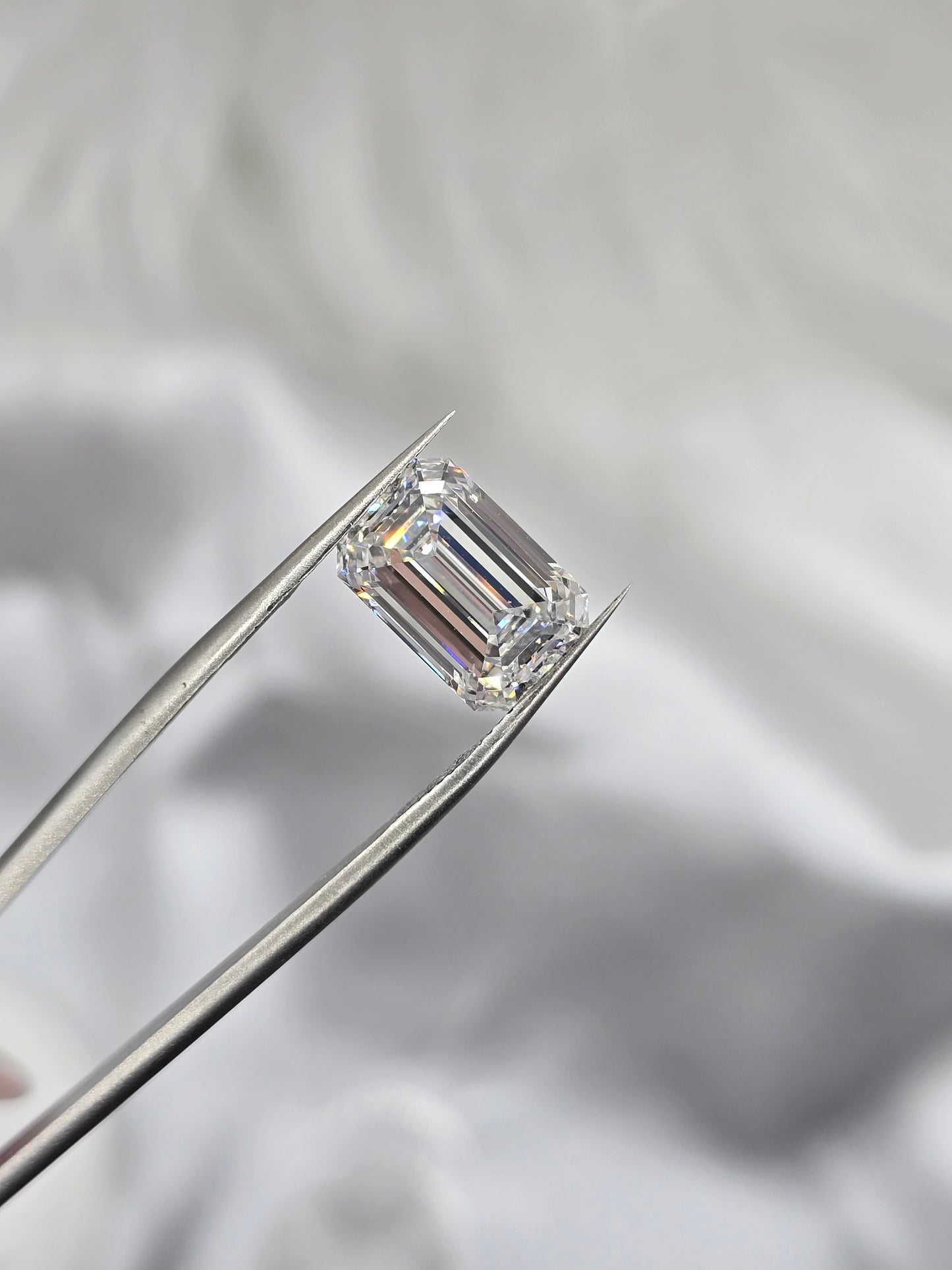 Loose 5.04 Ct F/VS1 Emerald Cut Lab Diamond - IGI Certified