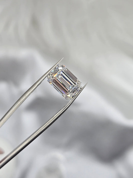 Loose 5.04 Ct F/VS1 Emerald Cut Lab Diamond - IGI Certified